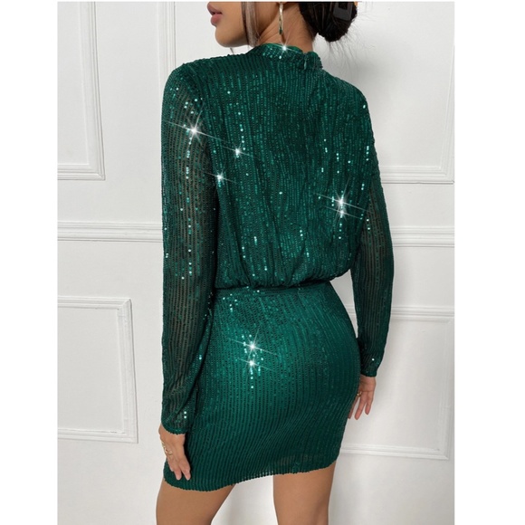 Green Sequin Long Sleeve Mini Dress - Picture 4 of 7